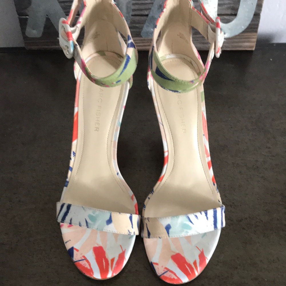 Marc fisher high heels 3.5 inches